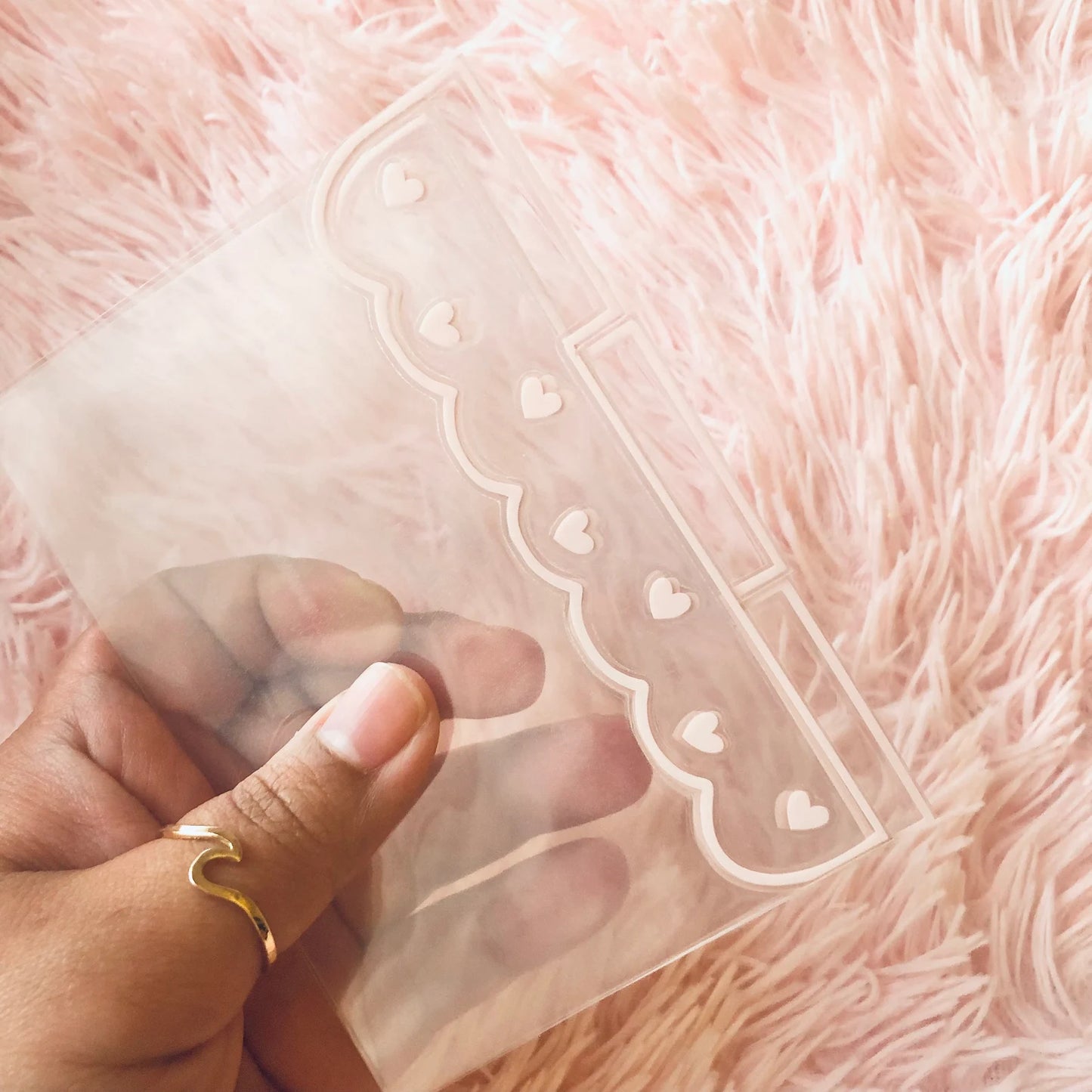 Scalloped Heart Outline Dividers